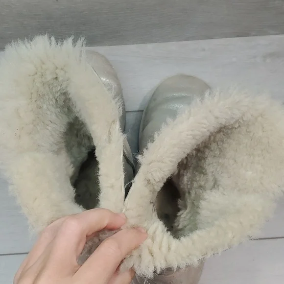 Ugg Australia Women Bailey I Do Wedding Bridal Short Sheepskin Boots shoes 8 - Picture 12 of 15